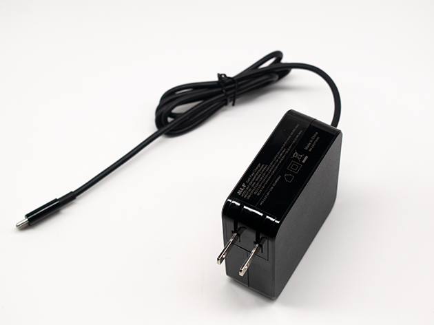 D39 Cable GaN 100W Charger